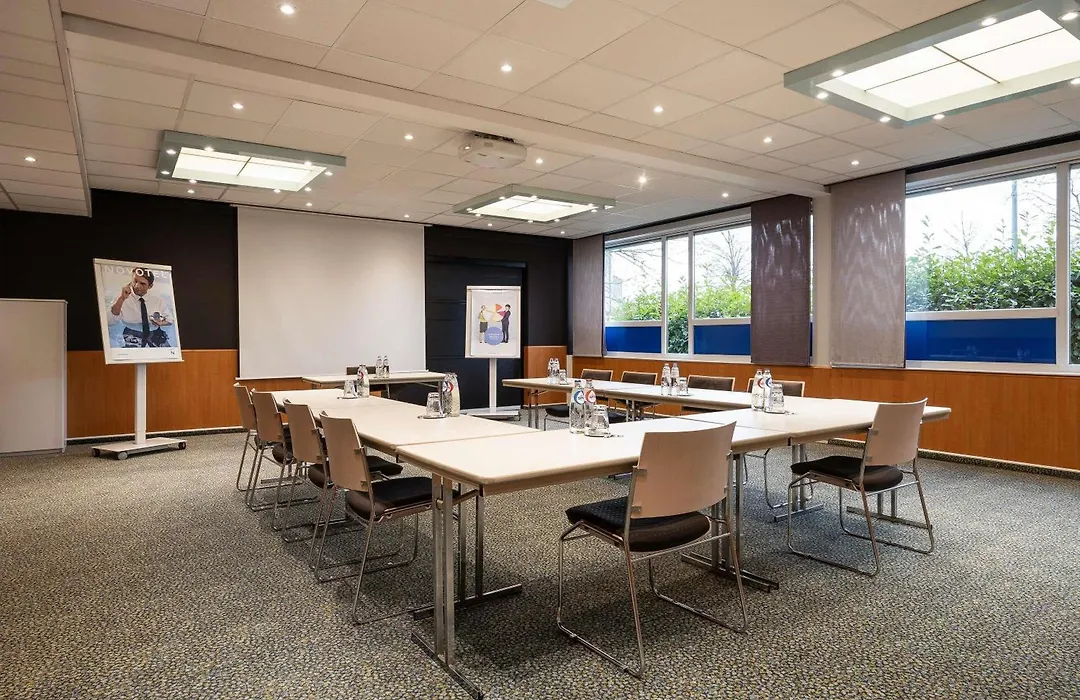 Novotel Brussels Airport-1